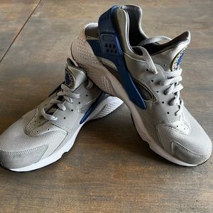 NIKE Air Huarache Running Sneakers Mens